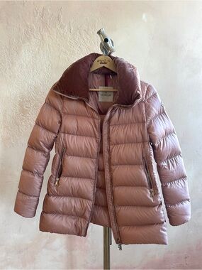 Moncler Women’s Rose Quilted Down Puffer Jacket with Velvet Collar